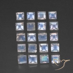 Gemas de Piedra lunar arcoíris Blanco azulado natural de 3.10 ct, Cuadrado, Transparente