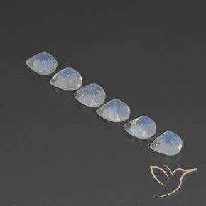 Gemas de Piedra lunar arcoíris Blanco azulado natural de 2.30 ct, En forma de pera, Transparente
