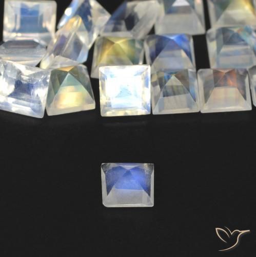Gemas de Piedra lunar arcoíris Blanco azulado natural de 2.83 ct, Cuadrado, Transparente