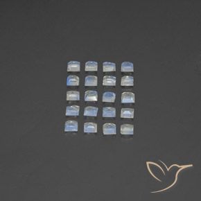 Gemas de Piedra lunar arcoíris Blanco azulado natural de 2.60 ct, Cuadrado, Transparente