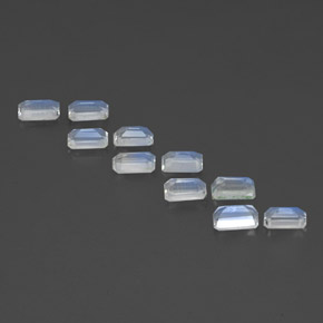 Gemas de piedra de luna arcoíris blanco natural de  ct, corte esmeralda, transparente