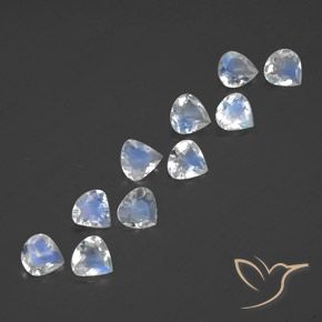 Gemas de Piedra lunar arcoíris Blanco azulado natural de 2.73 ct, En forma de pera, Transparente