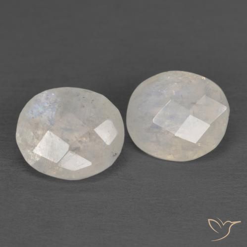 Gemas de Piedra lunar arcoíris Blanco azulado natural de 2.14 ct, Ovalada, Translúcido