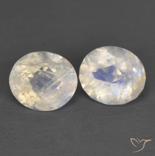 2.25ctw Natural Blanco azulado Piedra lunar arcoíris, Ovalada, Transparente