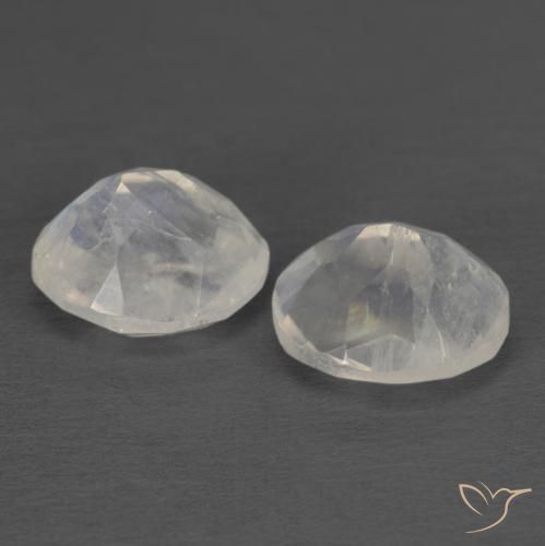 Gemas de Piedra lunar arcoíris Blanco azulado natural de 2.25 ct, Ovalada, Transparente