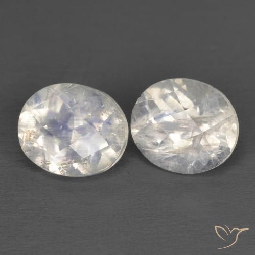 Gemas de Piedra lunar arcoíris Blanco azulado natural de 2.33 ct, Ovalada, Transparente