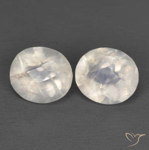 Gemas de Piedra lunar arcoíris Blanco azulado natural de 2.30 ct, Ovalada, Transparente