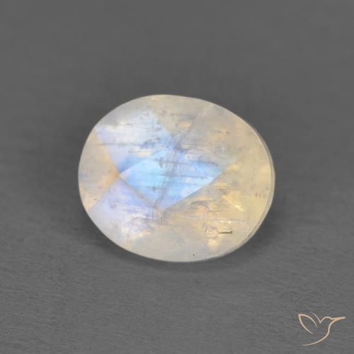 Piedra lunar arcoíris Blanco azulado natural de 1.18 ct, Ovalada, Translúcido