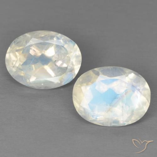 Gemas de Piedra lunar arcoíris Blanco azulado natural de 3.96 ct, Ovalada, Transparente