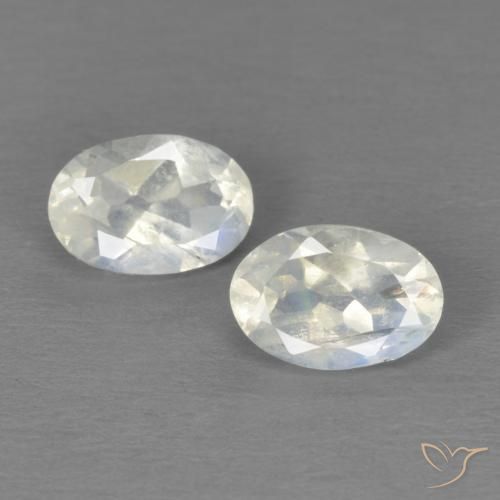 Gemas de Piedra lunar arcoíris Blanco azulado natural de 1.02 ct, Ovalada, Transparente