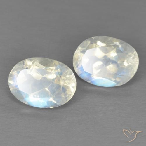 Gemas de Piedra lunar arcoíris Blanco azulado natural de 2.87 ct, Ovalada, Transparente