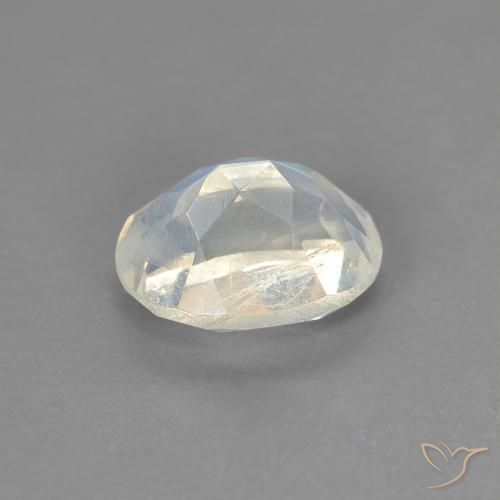 Piedra lunar arcoíris Blanco azulado natural de 0.94 ct, Ovalada, Transparente