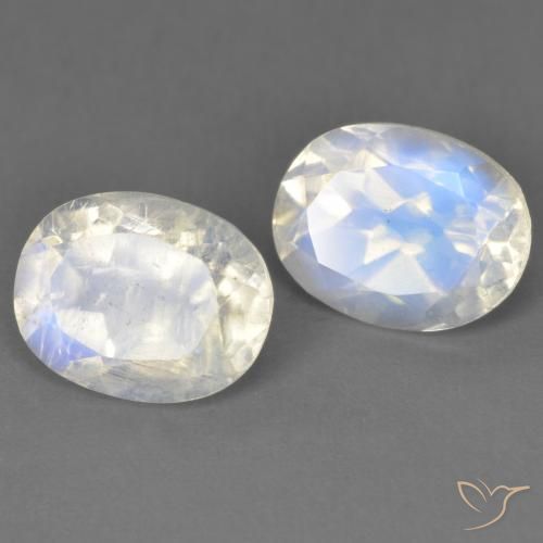 Gemas de Piedra lunar arcoíris Blanco azulado natural de 3.87 ct, Ovalada, Transparente