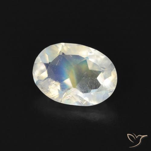 Piedra lunar arcoíris Blanco azulado natural de 0.67 ct, Ovalada, Transparente