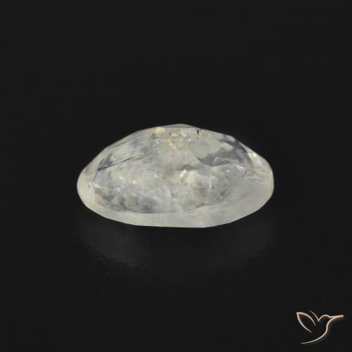 Piedra lunar arcoíris Blanco azulado natural de 0.69 ct, Ovalada, Transparente