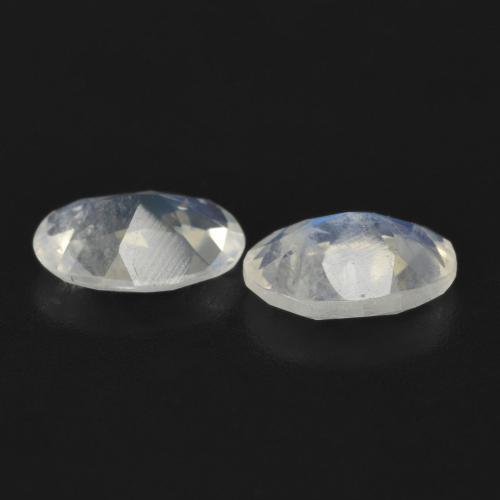 Gemas de Piedra lunar arcoíris Blanco azulado natural de 1.11 ct, Ovalada, Transparente