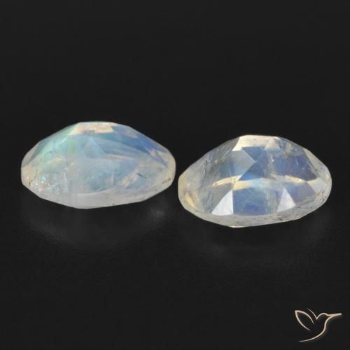 Gemas de Piedra lunar arcoíris Blanco azulado natural de 1.71 ct, Ovalada, Transparente