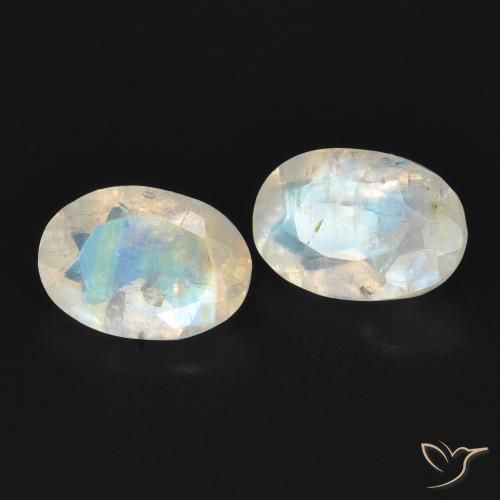 Gemas de Piedra lunar arcoíris Blanco azulado natural de 1.51 ct, Ovalada, Transparente