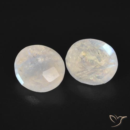 Gemas de Piedra lunar arcoíris Blanco azulado natural de 2.37 ct, Ovalada, Translúcido
