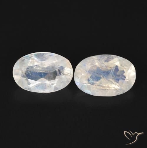 0.89ctw Natural Blanco azulado Piedra lunar arcoíris, Ovalada, Transparente