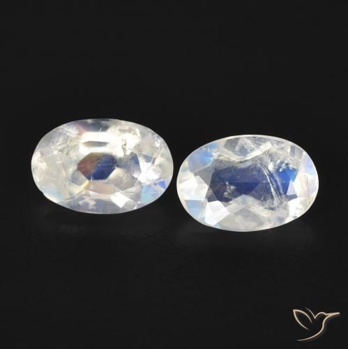 0.79ctw Natural Blanco azulado Piedra lunar arcoíris, Ovalada, Transparente