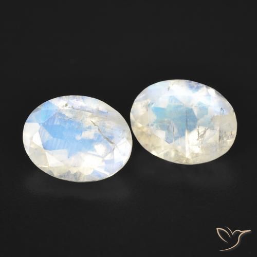 Gemas de Piedra lunar arcoíris Blanco azulado natural de 3.48 ct, Ovalada, Transparente