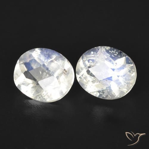 Gemas de Piedra lunar arcoíris Blanco azulado natural de 2.31 ct, Ovalada, Transparente