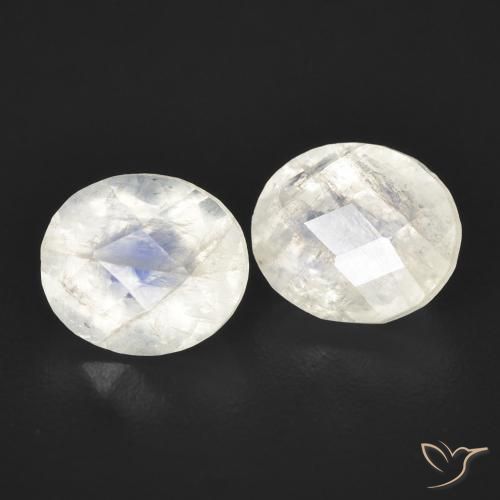 Gemas de Piedra lunar arcoíris Blanco azulado natural de 2.39 ct, Ovalada, Transparente