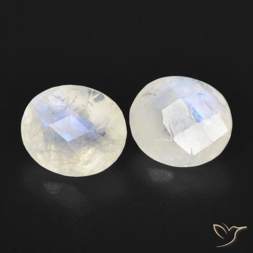 Gemas de Piedra lunar arcoíris Blanco azulado natural de 2.37 ct, Ovalada, Translúcido