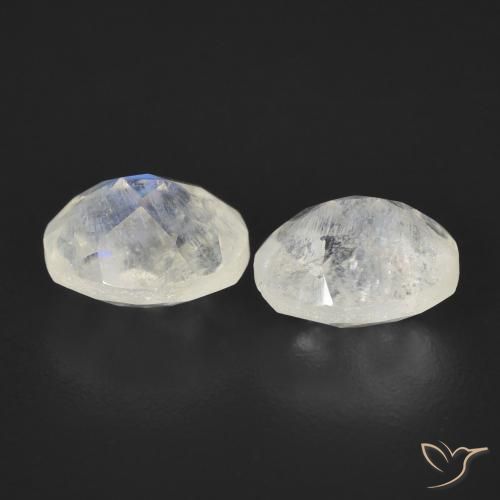 Gemas de Piedra lunar arcoíris Blanco azulado natural de 2.46 ct, Ovalada, Transparente