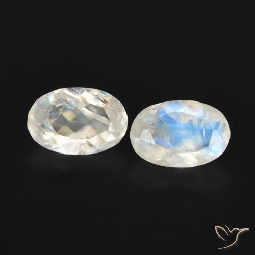 0.88ctw Natural Blanco azulado Piedra lunar arcoíris, Ovalada, Transparente