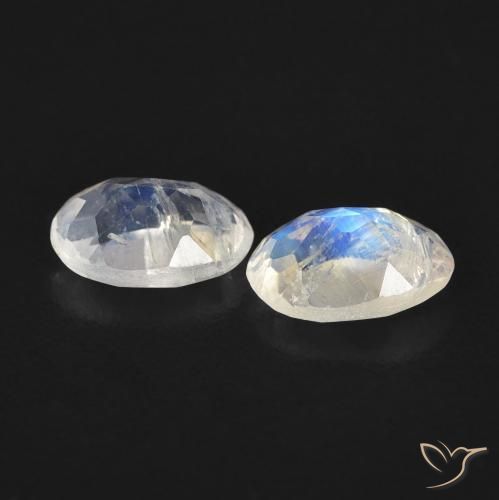Gemas de Piedra lunar arcoíris Blanco azulado natural de 0.84 ct, Ovalada, Transparente