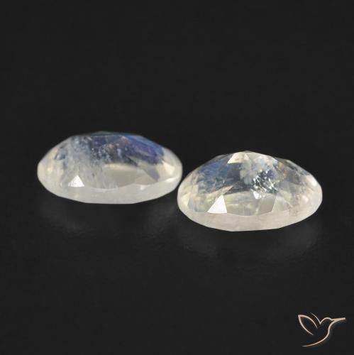 Gemas de Piedra lunar arcoíris Blanco azulado natural de 0.87 ct, Ovalada, Transparente