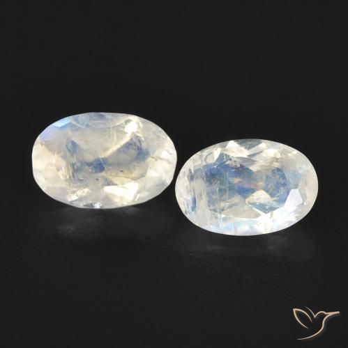 0.88ctw Natural Blanco azulado Piedra lunar arcoíris, Ovalada, Transparente