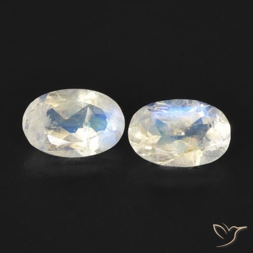 0.80ctw Natural Blanco azulado Piedra lunar arcoíris, Ovalada, Transparente