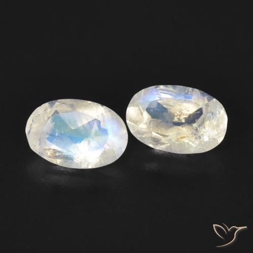 Gemas de Piedra lunar arcoíris Blanco azulado natural de 0.80 ct, Ovalada, Transparente