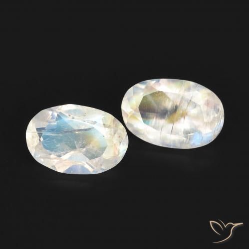 0.83ctw Natural Blanco azulado Piedra lunar arcoíris, Ovalada, Transparente