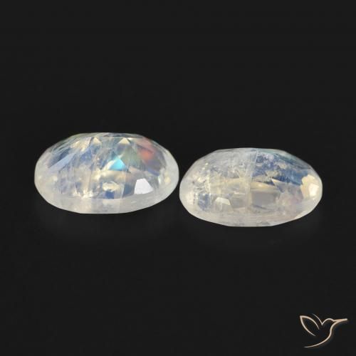 Gemas de Piedra lunar arcoíris Blanco azulado natural de 0.94 ct, Ovalada, Transparente