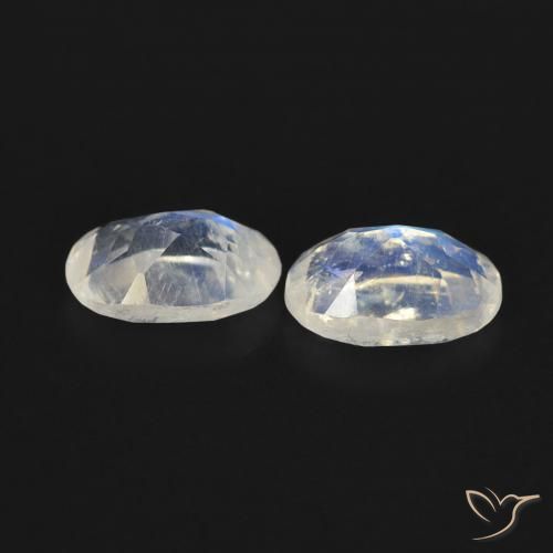 Gemas de Piedra lunar arcoíris Blanco azulado natural de 0.80 ct, Ovalada, Transparente