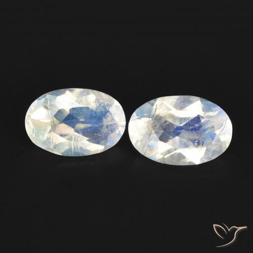 0.89ctw Natural Blanco azulado Piedra lunar arcoíris, Ovalada, Transparente