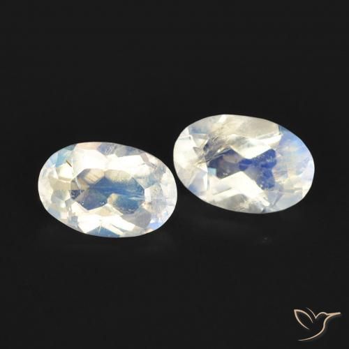 Gemas de Piedra lunar arcoíris Blanco azulado natural de 0.89 ct, Ovalada, Transparente