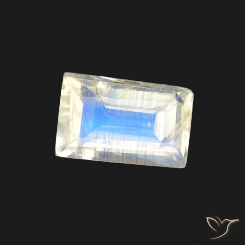 Piedra lunar arcoíris Blanco azulado natural de 0.51 ct, Corte Baguette, Transparente