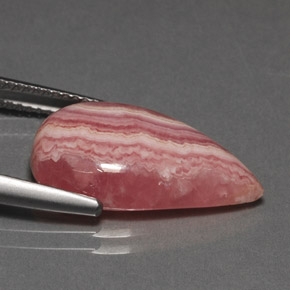 Rodocrosita multicolor natural de 10,33 ct, en forma de pera, opaco