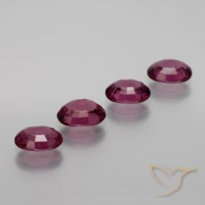 Gemas de Granate rodolita Rojo medio natural de 3.51 ct, Ovalada, VS
