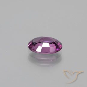 Granate rodolita Púrpura medio natural de 1.38 ct, Ovalada, VS