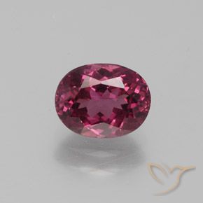 Granate rodolita Magenta intenso natural de 1.43 ct, Corte Óvalo, VS