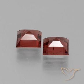Gemas de Granate rodolita Rojo oscuro medio natural de 1.44 ct, Cuadrado, VS-SI