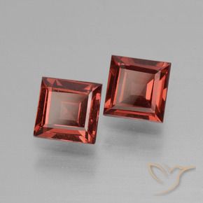 Gemas de Granate rodolita Rojo oscuro natural de 1.36 ct, Cuadrado, VS