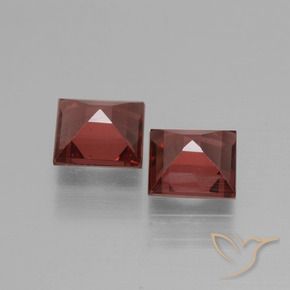 Gemas de Granate rodolita Rojo oscuro natural de 1.36 ct, Cuadrado, VS