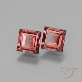 Gemas de Granate rodolita Rojo claro natural de 1.39 ct, Cuadrado, VS